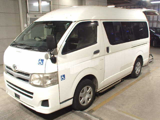 TOYOTA HIACE VAN 2012