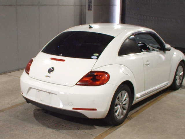 VOLKSWAGEN THE BEETLE 2012