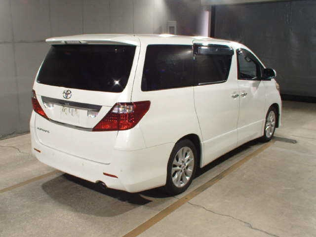TOYOTA ALPHARD 2009