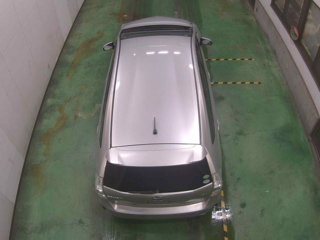 TOYOTA PRIUS ALPHA 2013