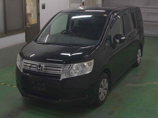 HONDA STEP WAGON 2012
