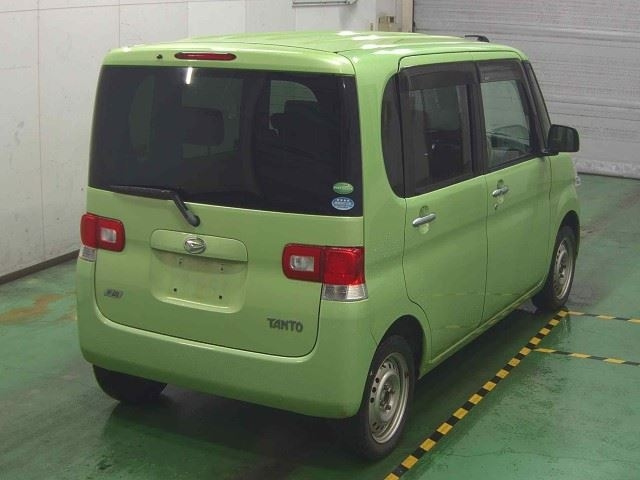 DAIHATSU TANTO 2012