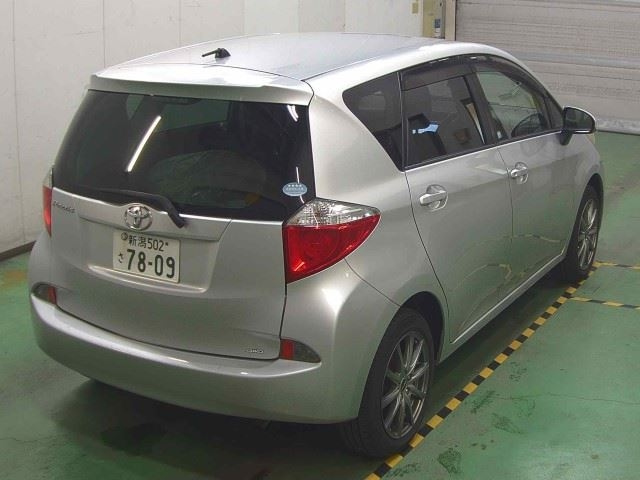 TOYOTA RACTIS 2013
