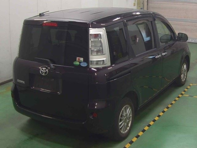 TOYOTA SIENTA 2012