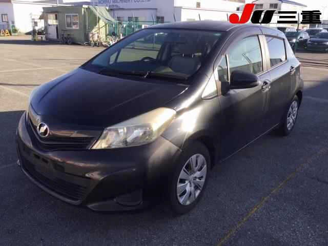 TOYOTA VITZ 2013