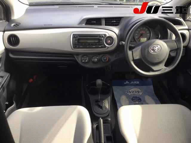TOYOTA VITZ 2012