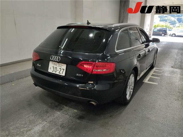 AUDI A4 2011