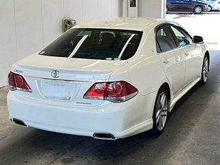 TOYOTA CROWN 2011