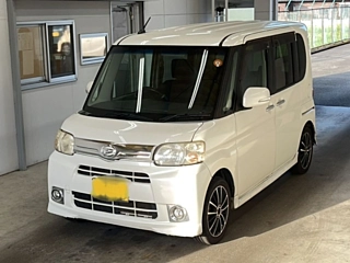 DAIHATSU TANTO 2012