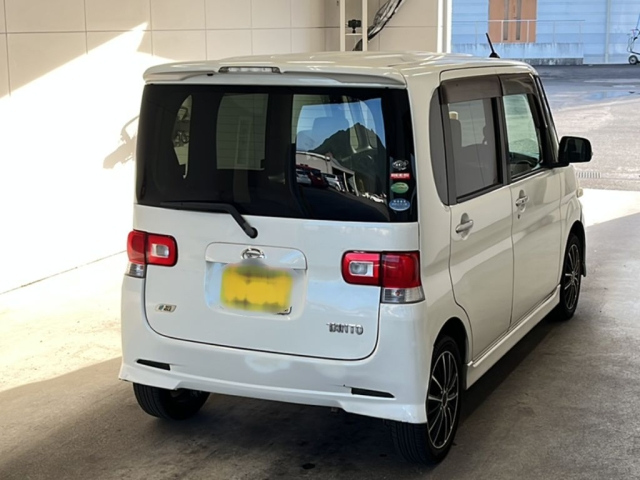 DAIHATSU TANTO 2012