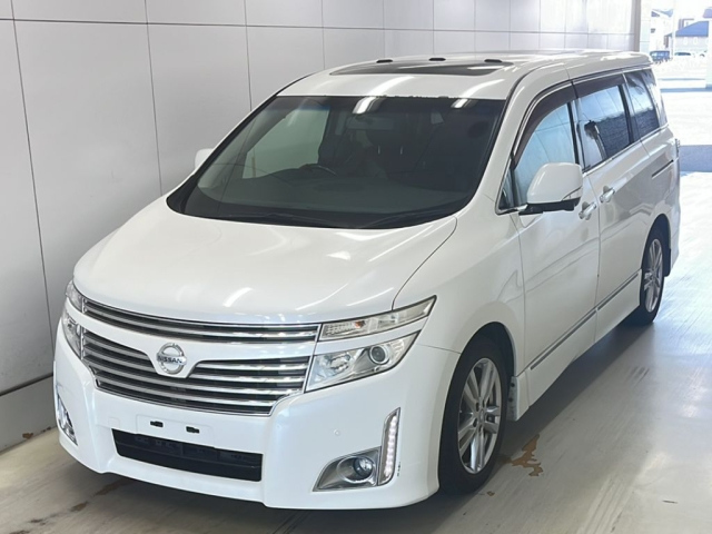 NISSAN ELGRAND 2010