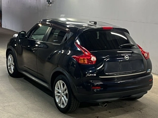 NISSAN JUKE 2011