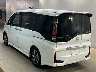 HONDA STEP WAGON 2017