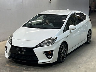 TOYOTA PRIUS 2014