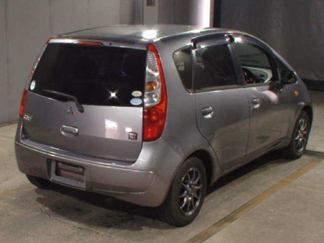 MITSUBISHI COLT 2011