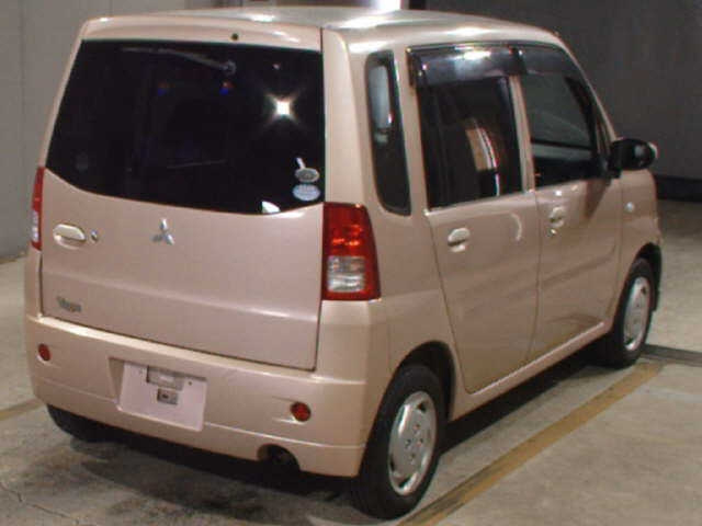 MITSUBISHI TOPPO 2010