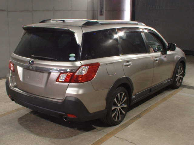 SUBARU EXIGA 2015