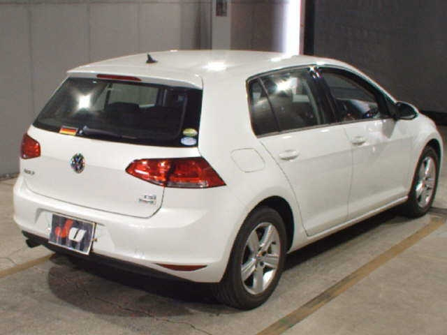 VOLKSWAGEN GOLF 2015