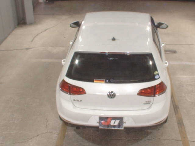 VOLKSWAGEN GOLF 2015