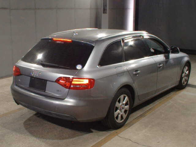 AUDI A4 2008