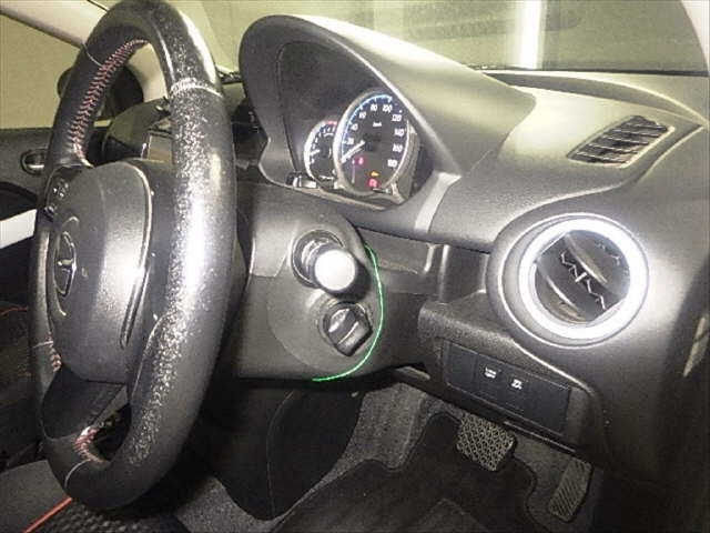 MAZDA DEMIO 2013