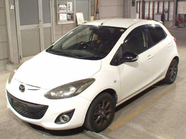 MAZDA DEMIO 2013