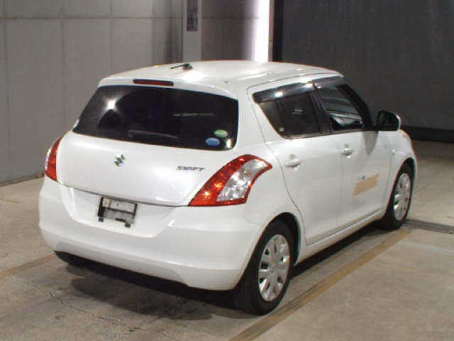 SUZUKI SWIFT 2012