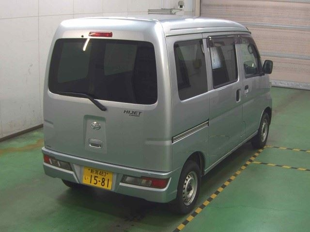 DAIHATSU HIJET VAN 2021