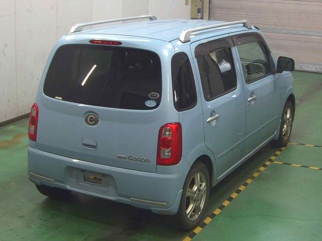DAIHATSU MIRA 2010