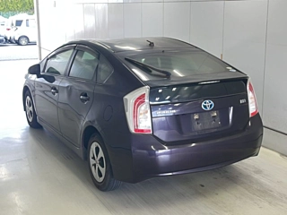 TOYOTA PRIUS 2015