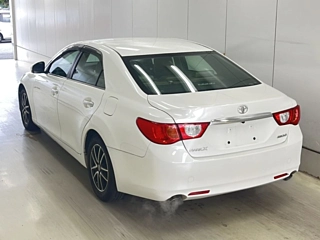 TOYOTA MARK X 2010