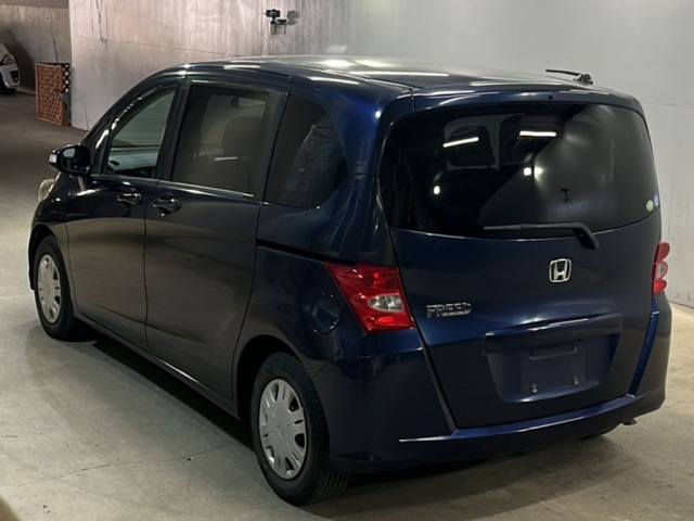 HONDA FREED 2009