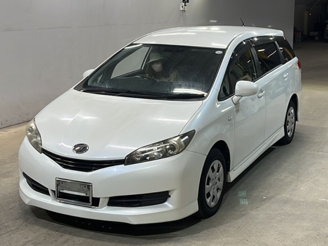 TOYOTA WISH 2012