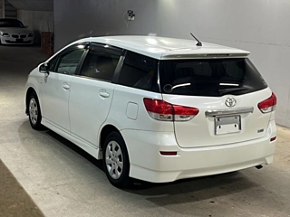TOYOTA WISH 2012