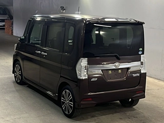 DAIHATSU TANTO 2015