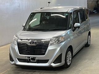 TOYOTA ROOMY 2017