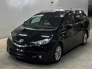 TOYOTA WISH 2011