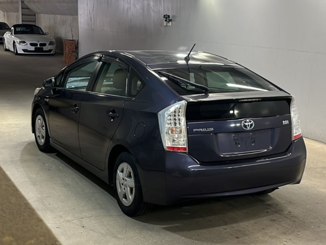 TOYOTA PRIUS 2010