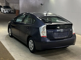 TOYOTA PRIUS 2010