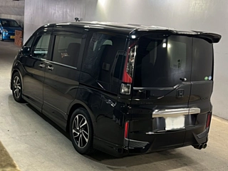 HONDA STEP WAGON 2016