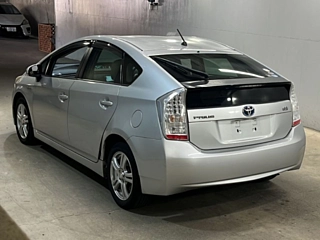 TOYOTA PRIUS 2011