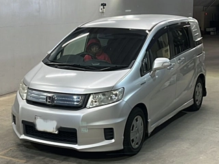 HONDA FREED 2013