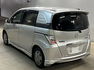 HONDA FREED 2013