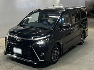 TOYOTA VOXY 2021