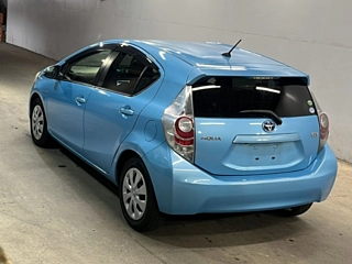 TOYOTA AQUA 2012