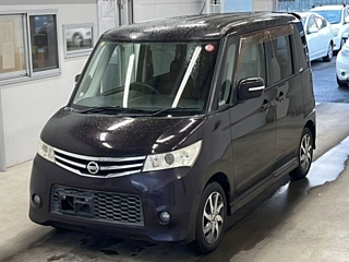 NISSAN ROOX 2010