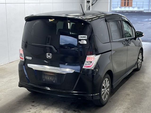 HONDA FREED 2012