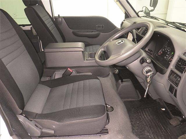 MAZDA BONGO VAN 2019