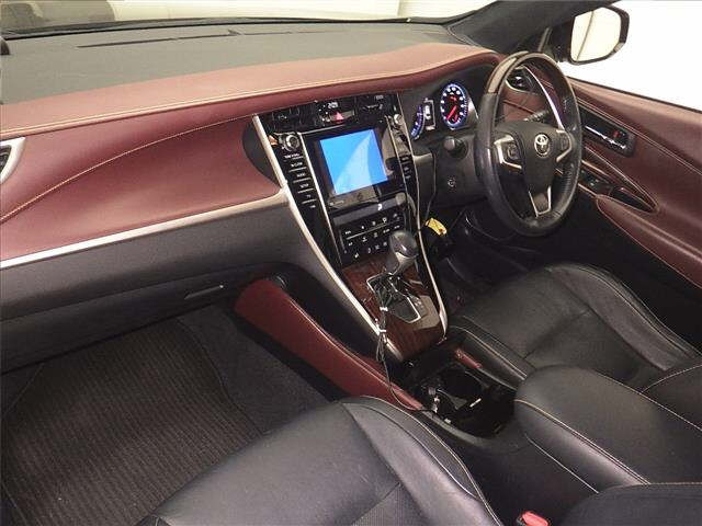 TOYOTA HARRIER 2015