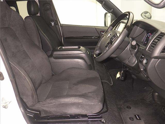 TOYOTA HIACE VAN 2022